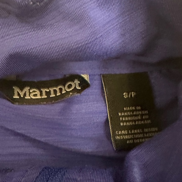 Marmot women’s full-zip, light weight, purple jacket. Size small. - Picture 2 of 3
